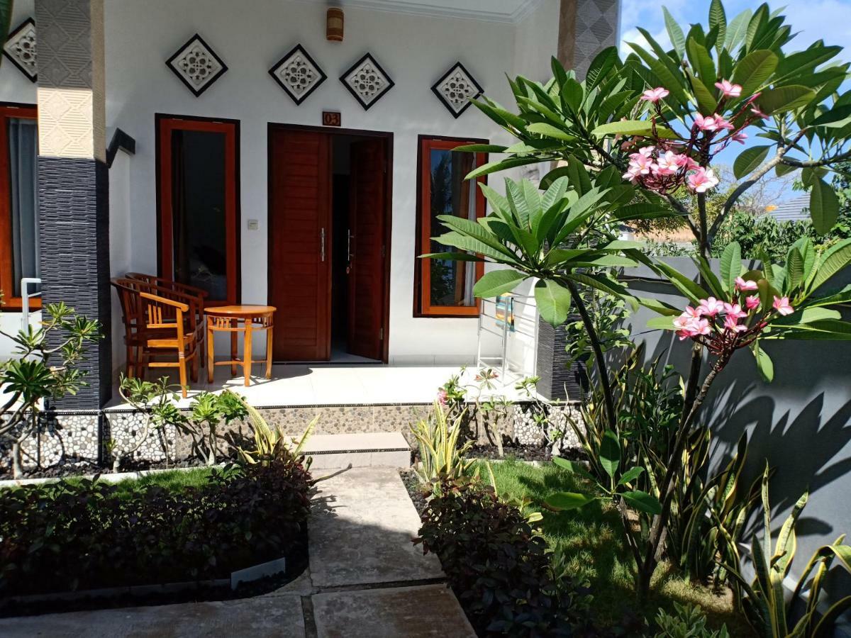 Dwiki Putra Home Stay Nusa Lembongan Zewnętrze zdjęcie
