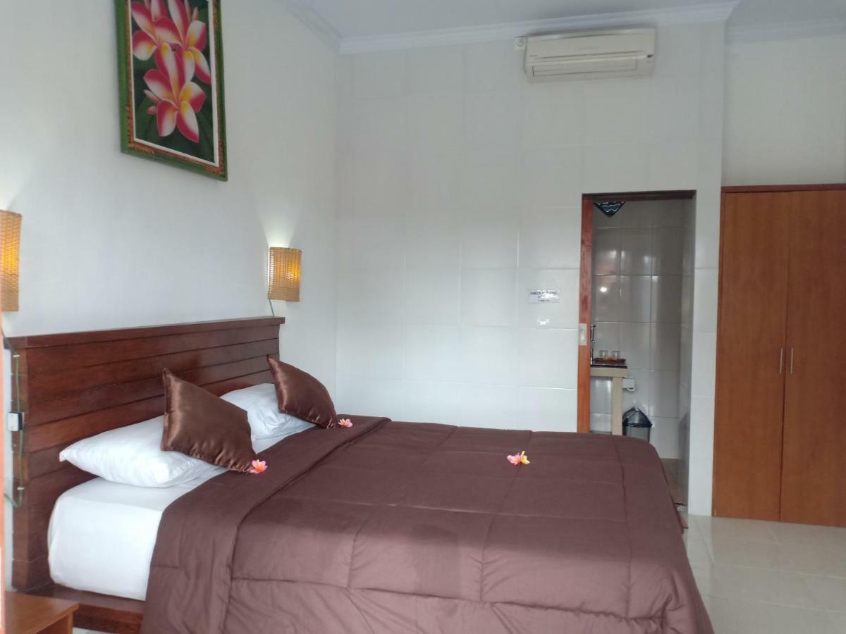 Dwiki Putra Home Stay Nusa Lembongan Zewnętrze zdjęcie