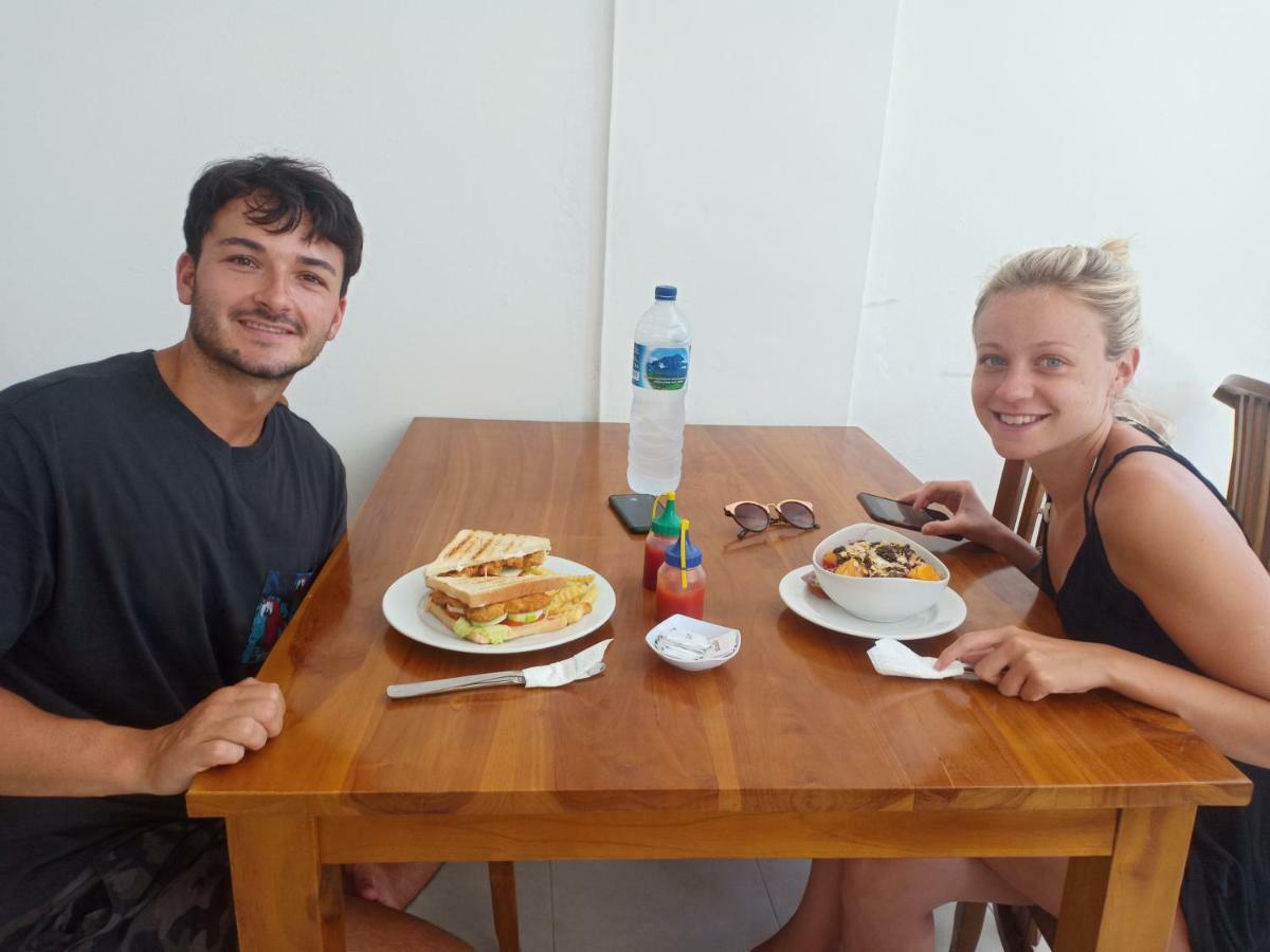 Dwiki Putra Home Stay Nusa Lembongan Zewnętrze zdjęcie